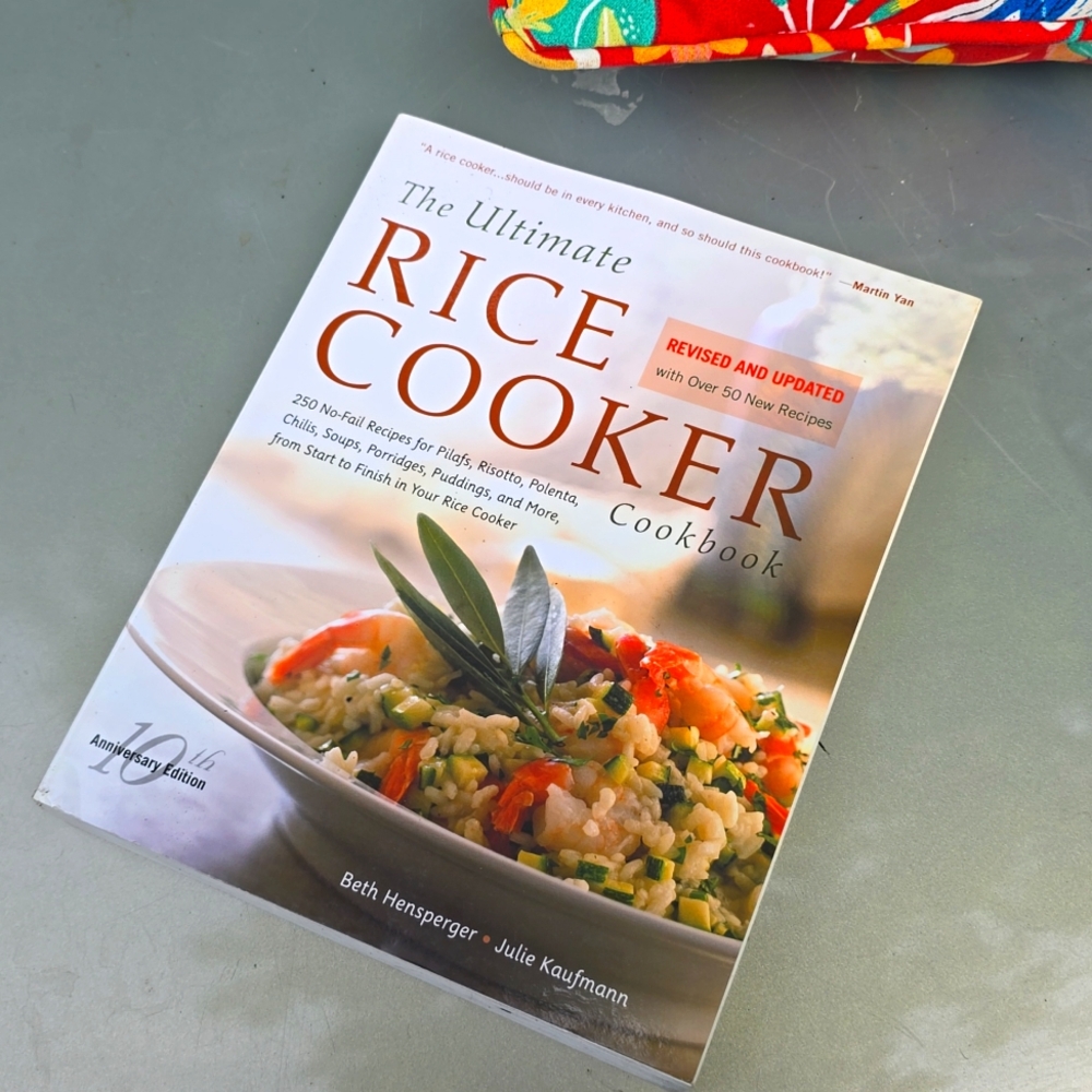 The Ultimate Rice Cooker Cookbook - Beans soups + more